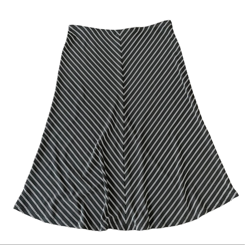 Joe Henbasset Black & White Striped Skirt Over Knee Length size S